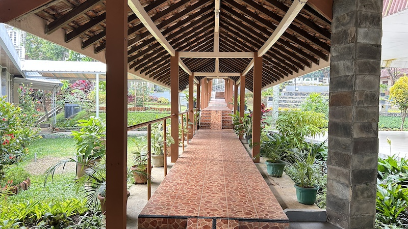 Lorong Pintu Masuk